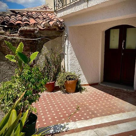 Hotel La Casina Di Venere Savoca Exterior foto